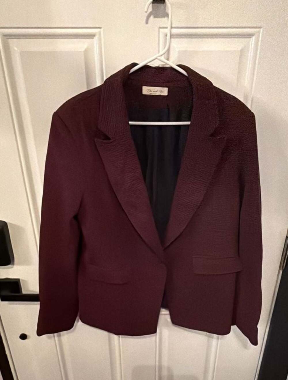 Doe and Rae Textured Knit Cabernet Single Button Blazer